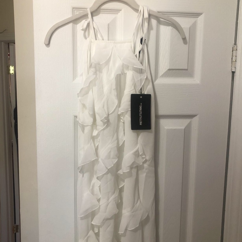 PrettyLittleThing White Ruffle High-Low Maxi Dress - Picture 2 of 3